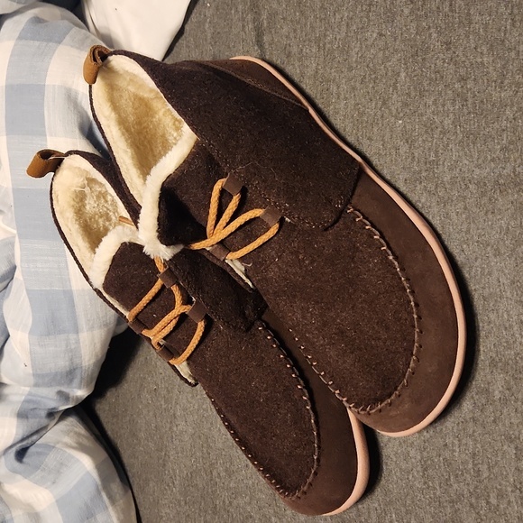 Lands end shoes‎ - Picture 1 of 4